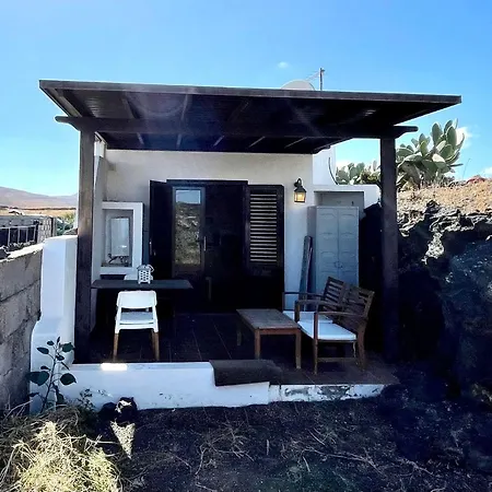 Bonita Casa Rural En Finca Con Terraza Y Vista A Volcan * Costa Teguise