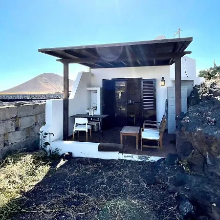 Bonita Casa Rural En Finca Con Terraza Y Vista A Volcan * Costa Teguise